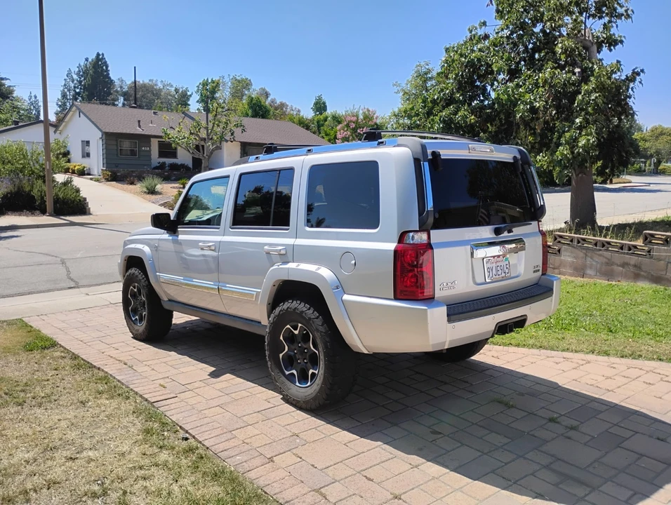 2006 Jeep Commander - Image 8 of 21