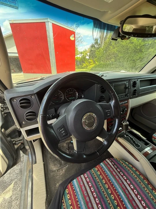 2006 Jeep Commander - Image 11 of 19