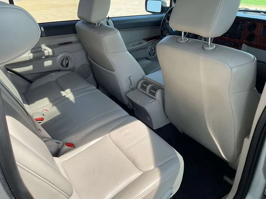 2006 Jeep Commander - Image 10 of 14