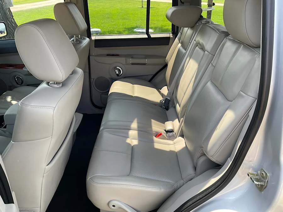 2006 Jeep Commander - Image 7 of 14