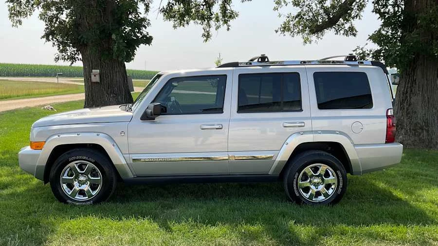 2006 Jeep Commander - Image 2 of 14
