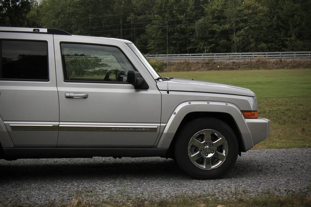 2006 Jeep Commander - Image 15 of 31