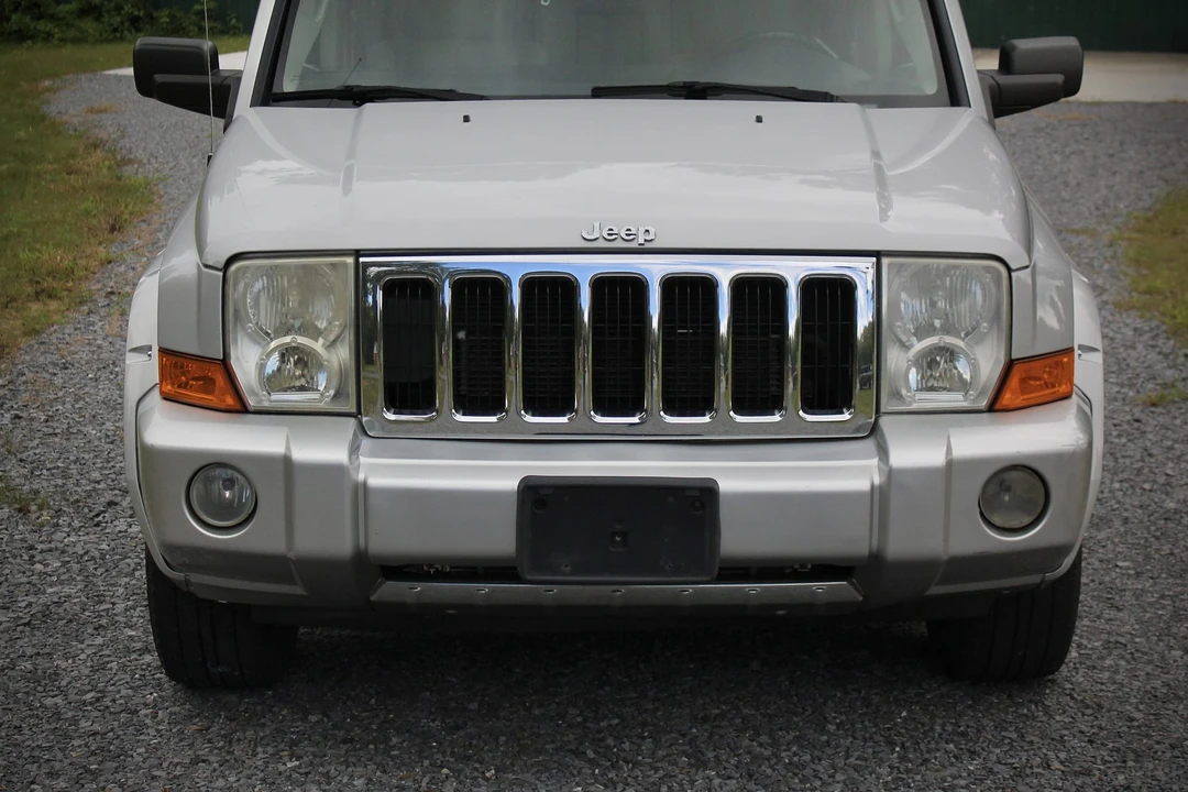 2006 Jeep Commander - Image 17 of 31