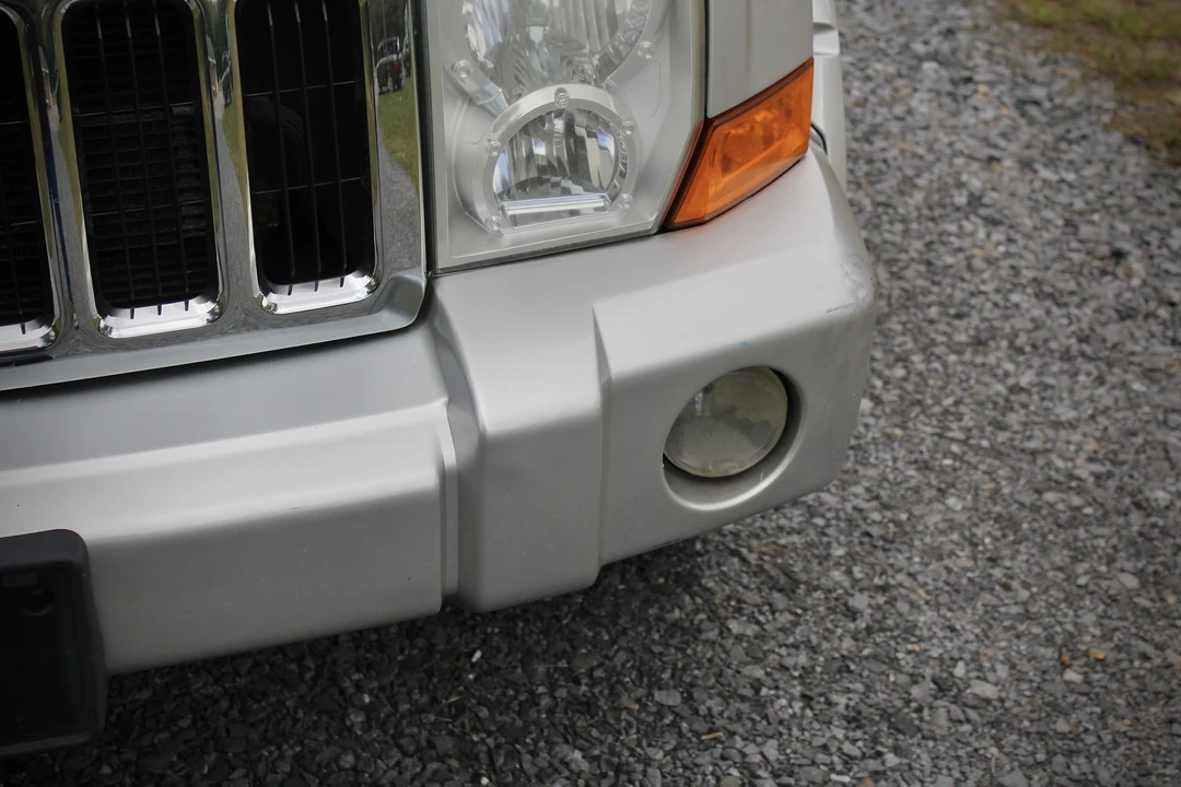 2006 Jeep Commander - Image 23 of 31
