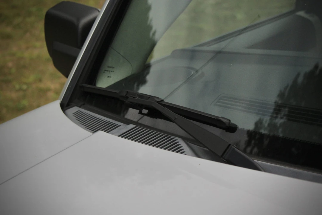 2006 Jeep Commander - Image 25 of 31