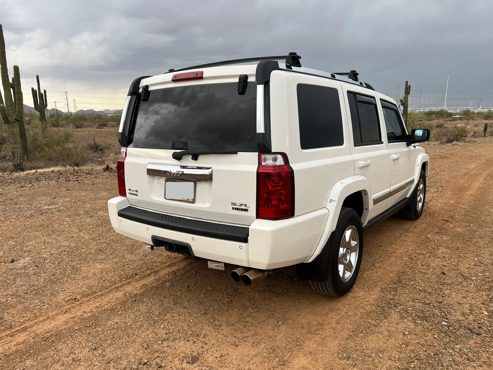 2006 Jeep Commander - Image 14 of 31