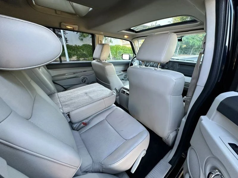 2006 Jeep Commander - Image 19 of 20