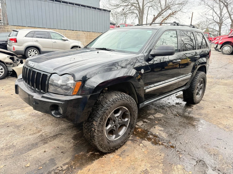 2006 Jeep WK Grand Cherokee - Image 2 of 18