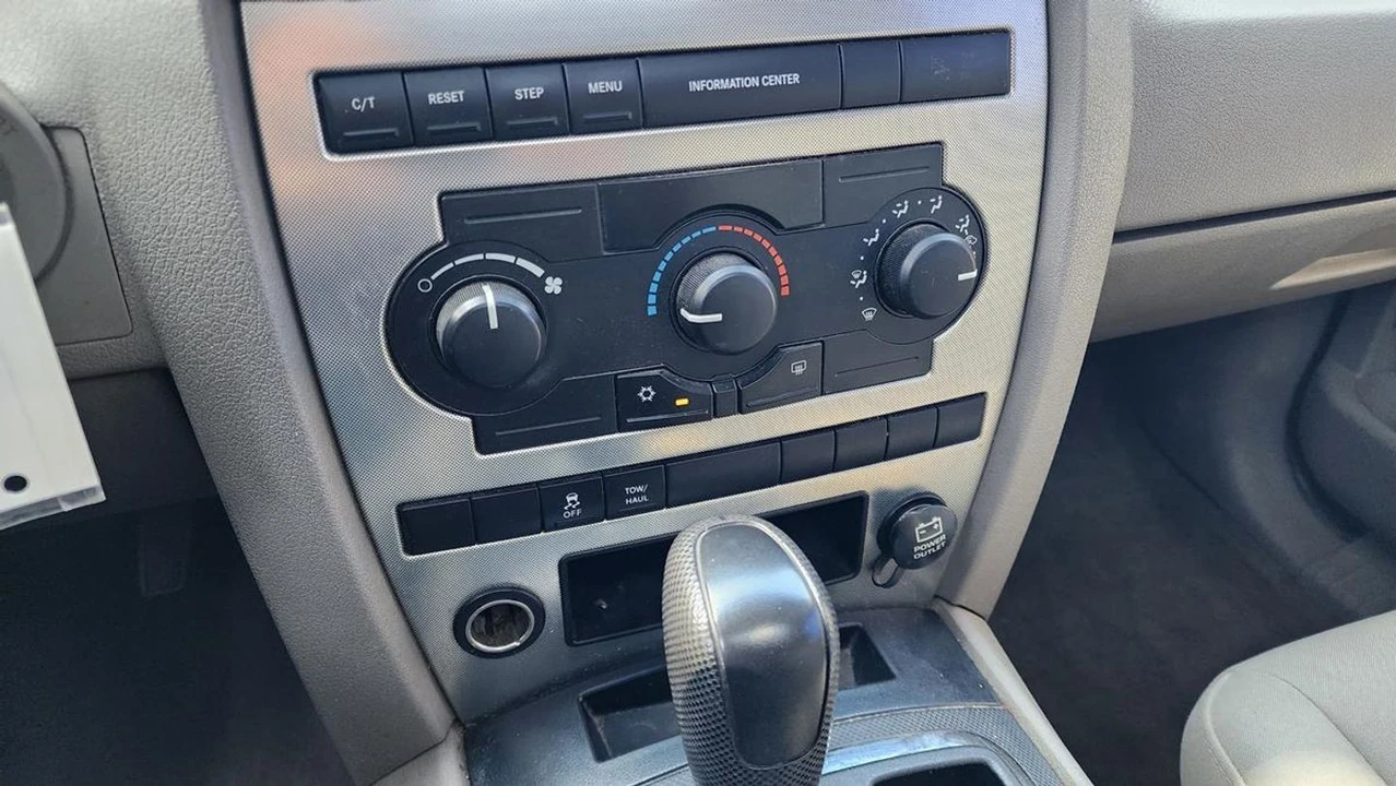 2006 Jeep WK Grand Cherokee - Image 21 of 31