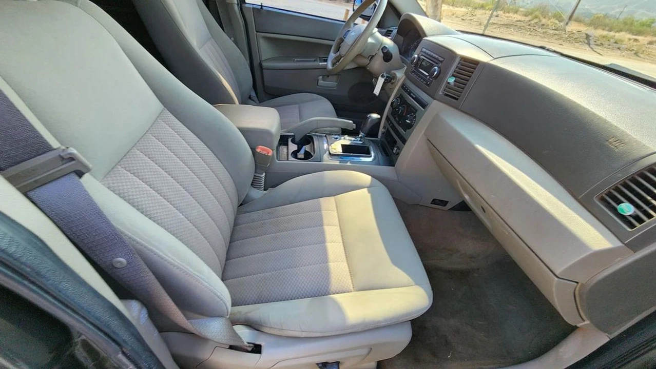 2006 Jeep WK Grand Cherokee - Image 15 of 31