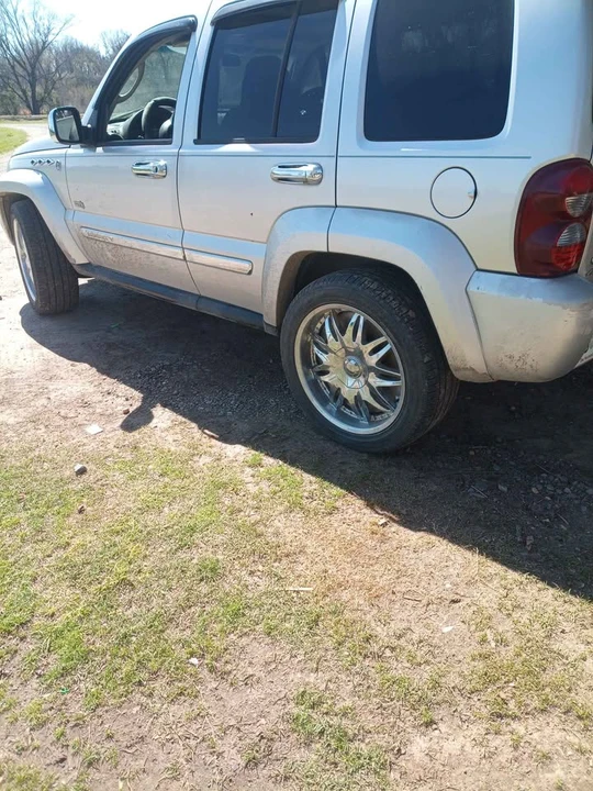 2006 Jeep KJ Liberty - Image 5 of 6