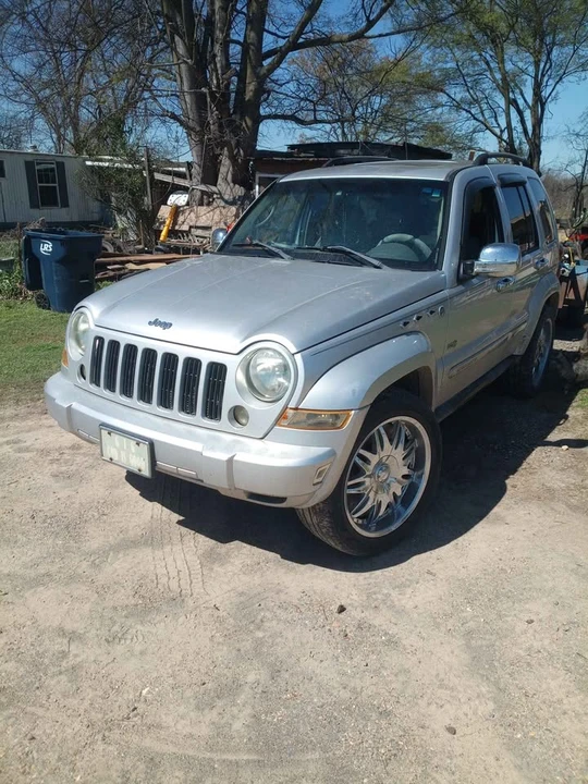 2006 Jeep KJ Liberty - Image 3 of 6