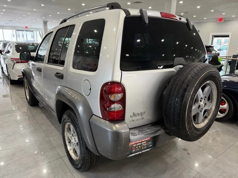 2006 Jeep KJ Liberty - Image 3 of 12