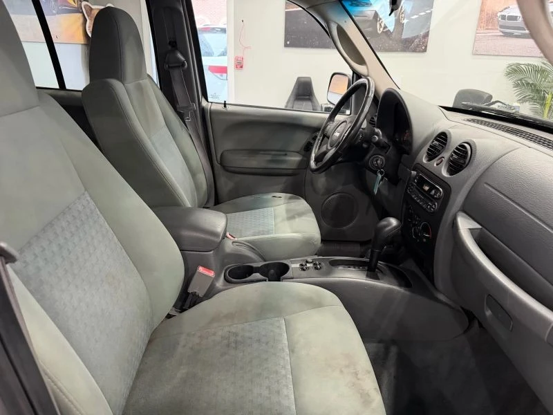 2006 Jeep KJ Liberty - Image 12 of 12