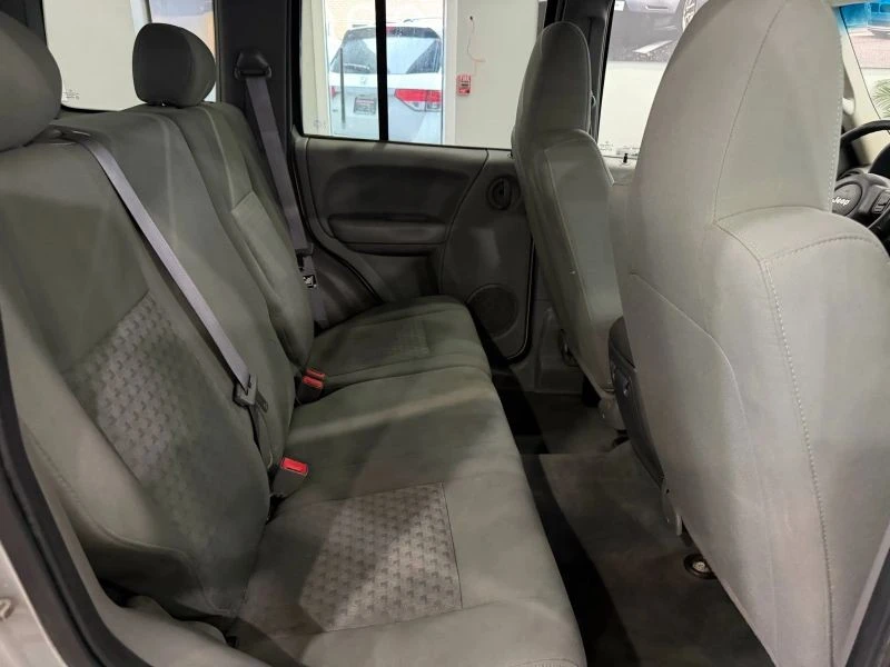 2006 Jeep KJ Liberty - Image 11 of 12