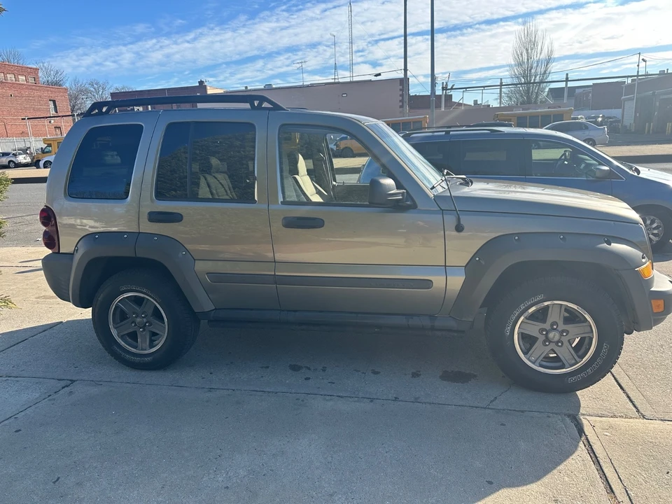 2006 Jeep KJ Liberty - Image 5 of 20