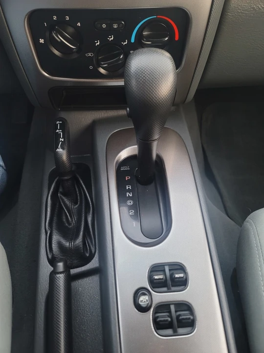 2006 Jeep KJ Liberty - Image 22 of 23
