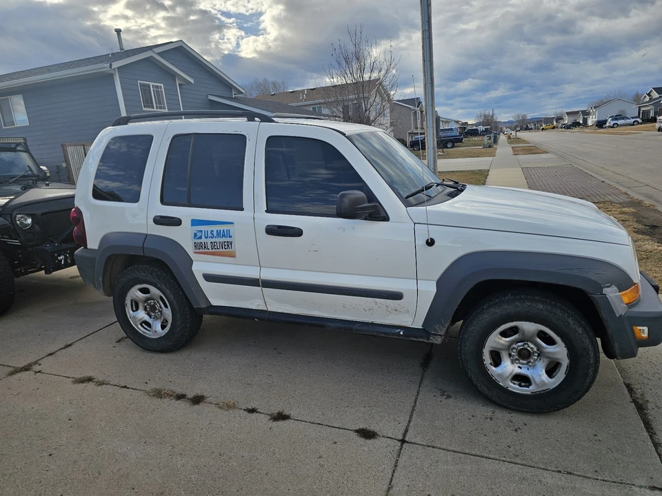 2006 Jeep KJ Liberty - Image 3 of 9