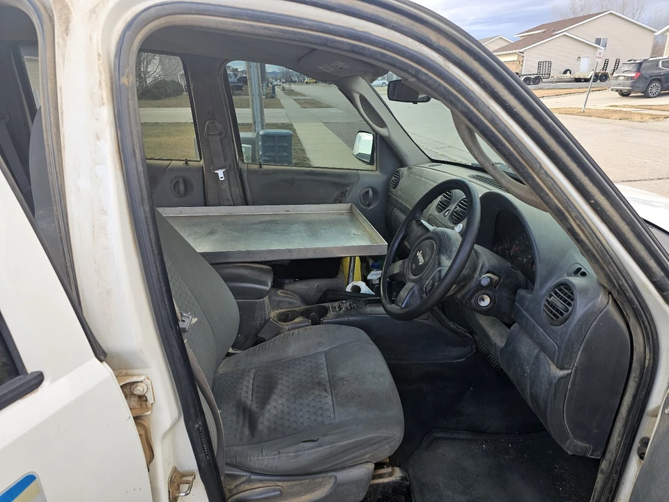 2006 Jeep KJ Liberty - Image 6 of 9