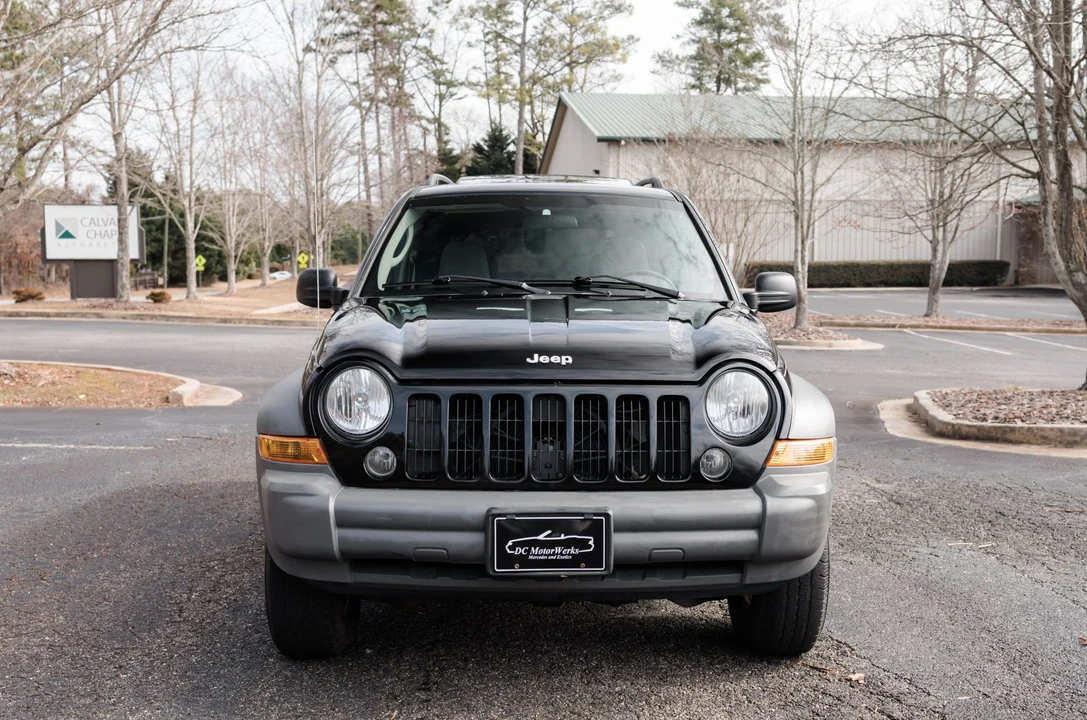 2006 Jeep KJ Liberty - Image 2 of 31