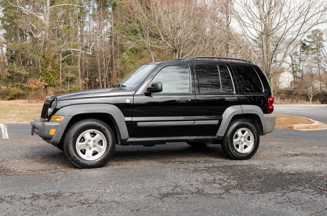 2006 Jeep KJ Liberty - Image 5 of 31