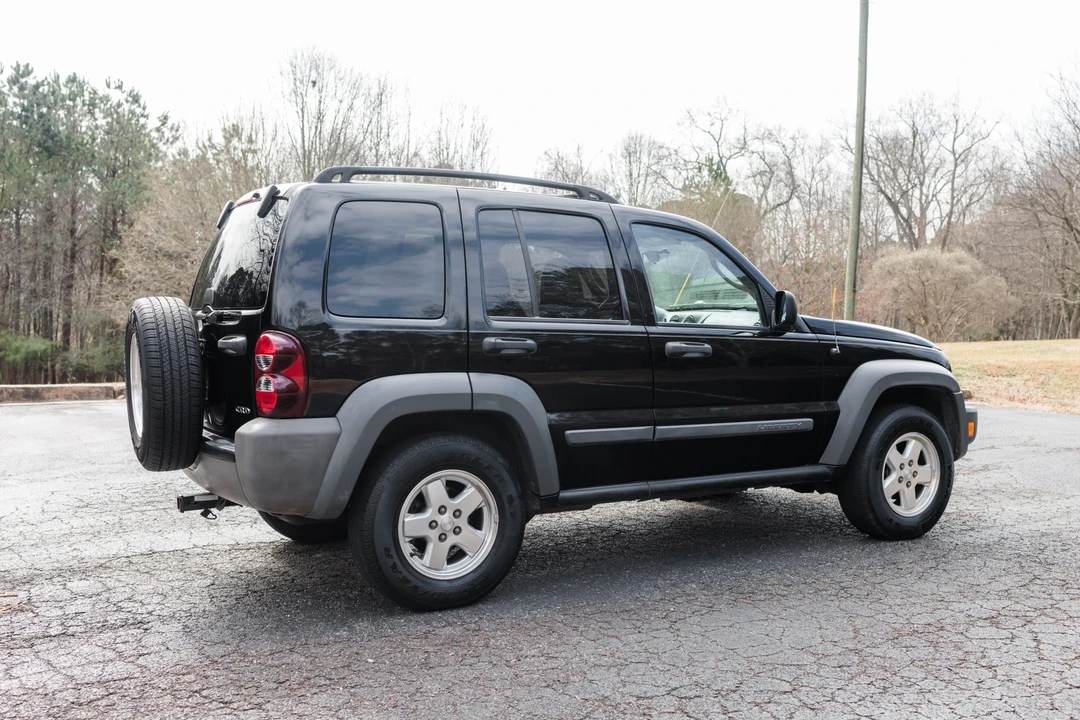 2006 Jeep KJ Liberty - Image 14 of 31