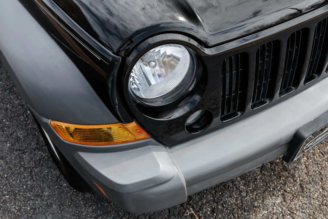 2006 Jeep KJ Liberty - Image 23 of 31