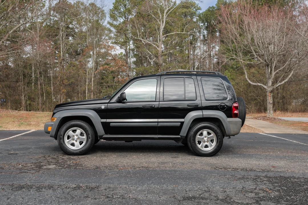 2006 Jeep KJ Liberty - Image 7 of 31