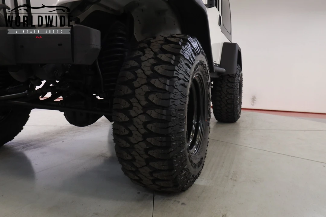 2006 Jeep TJ Wrangler - Image 11 of 12