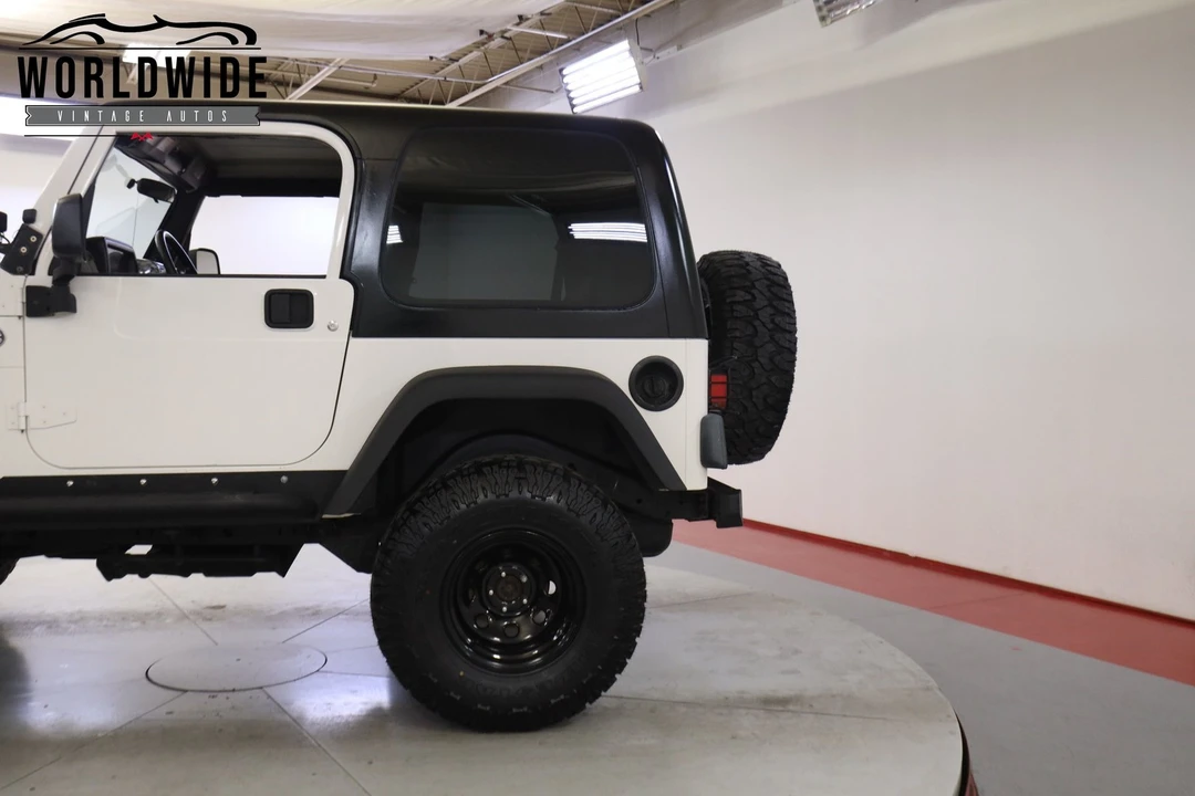 2006 Jeep TJ Wrangler - Image 10 of 12