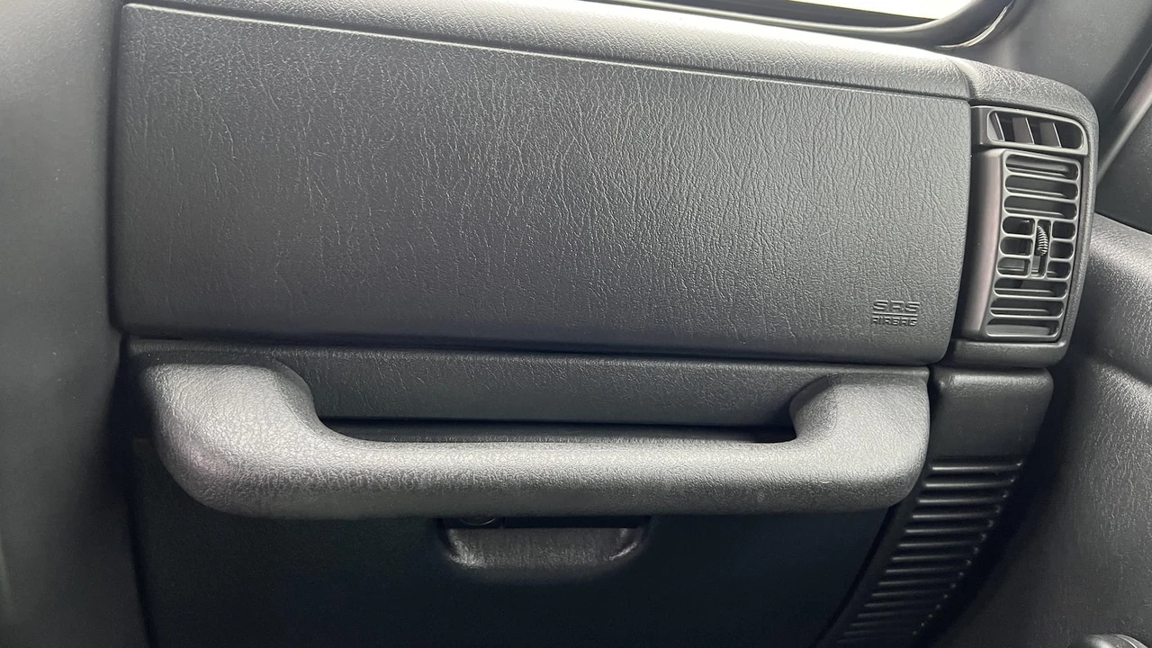 2006 Jeep TJ Wrangler - Image 15 of 23