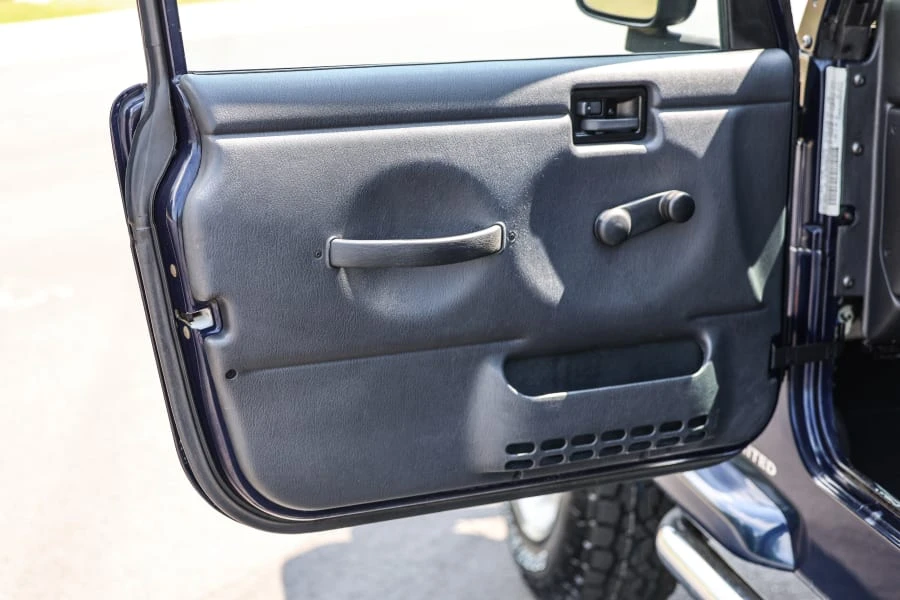2006 Jeep TJ Wrangler - Image 28 of 31