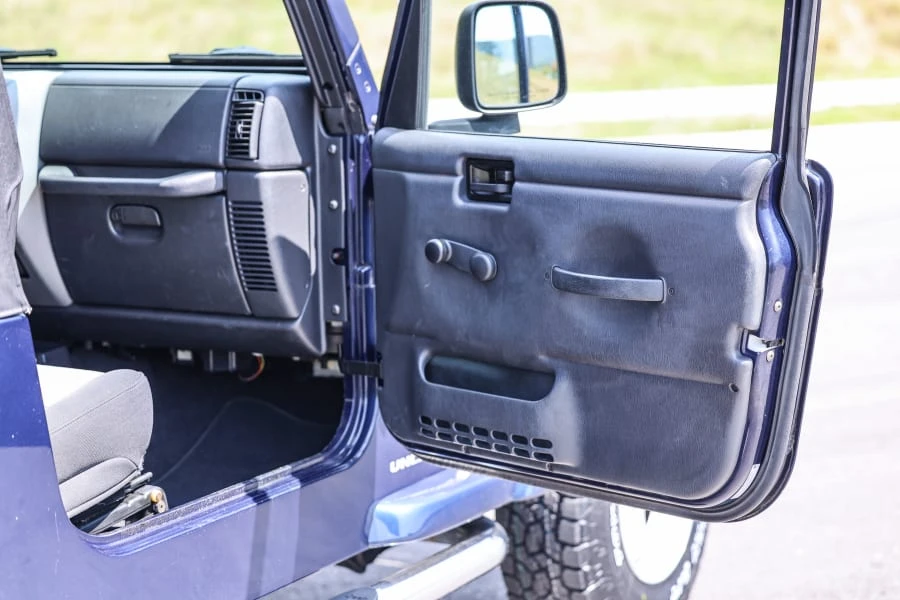 2006 Jeep TJ Wrangler - Image 30 of 31