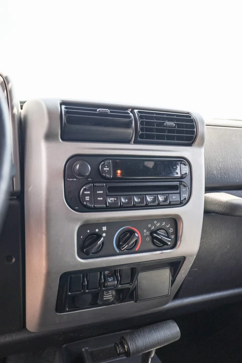2006 Jeep TJ Wrangler - Image 23 of 31