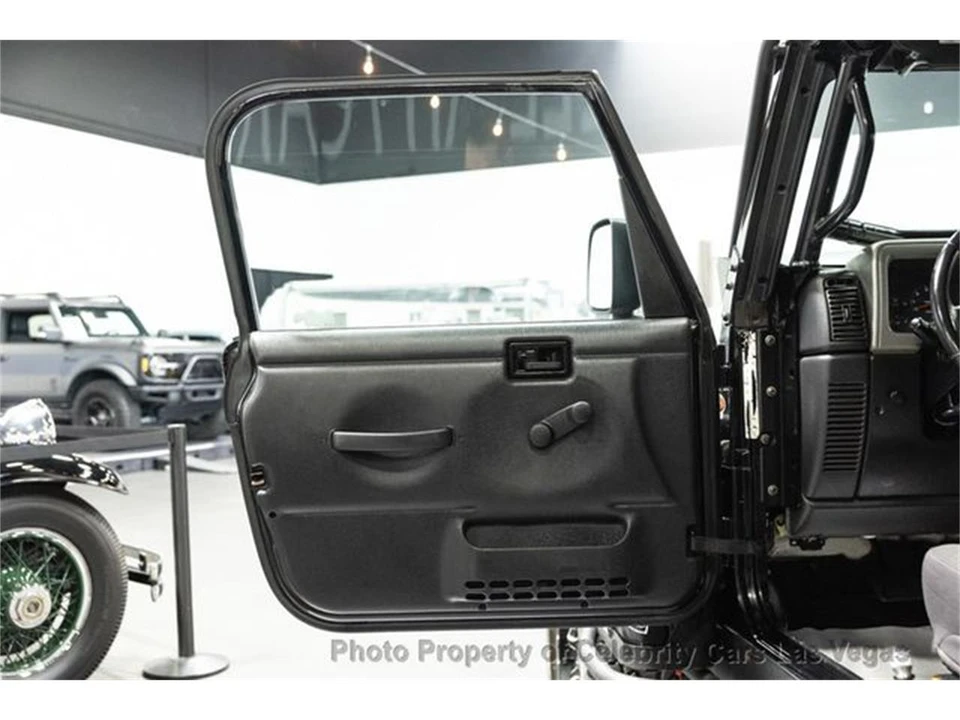 2006 Jeep TJ Wrangler - Image 25 of 31