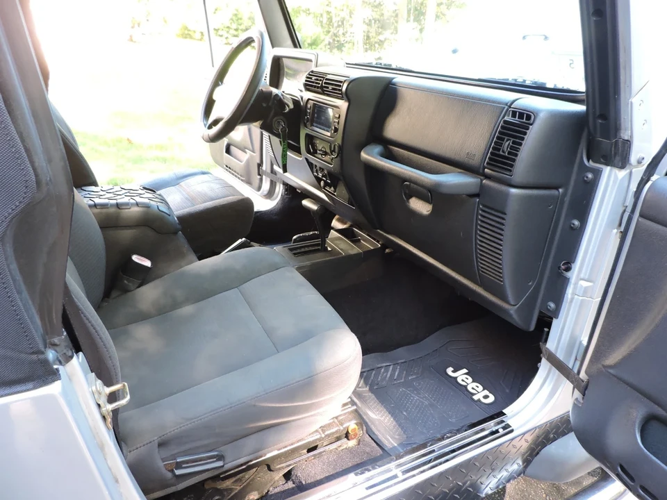 2006 Jeep TJ Wrangler - Image 9 of 16