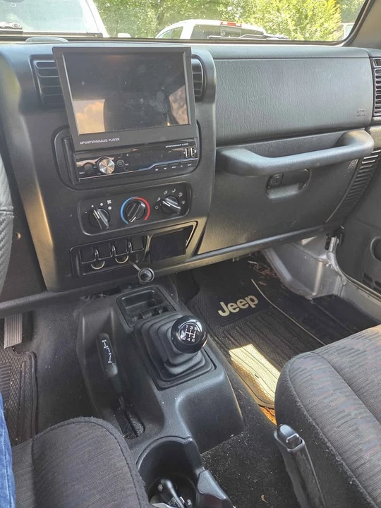 2006 Jeep TJ Wrangler - Image 5 of 6