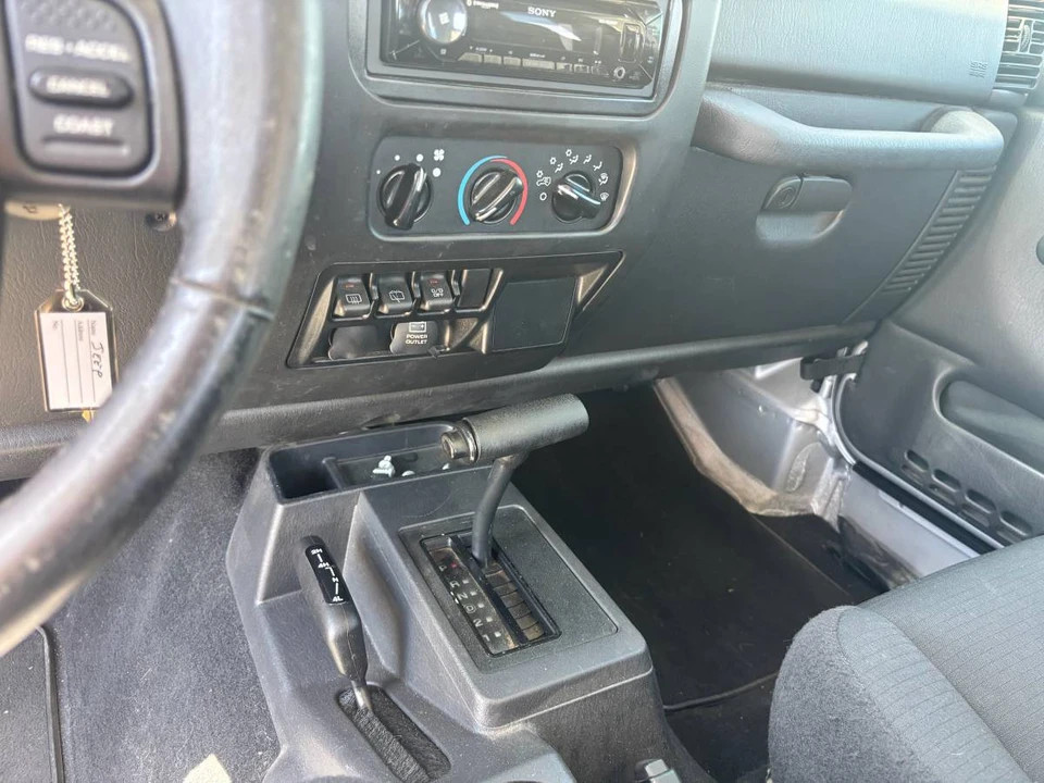 2006 Jeep TJ Wrangler - Image 17 of 24