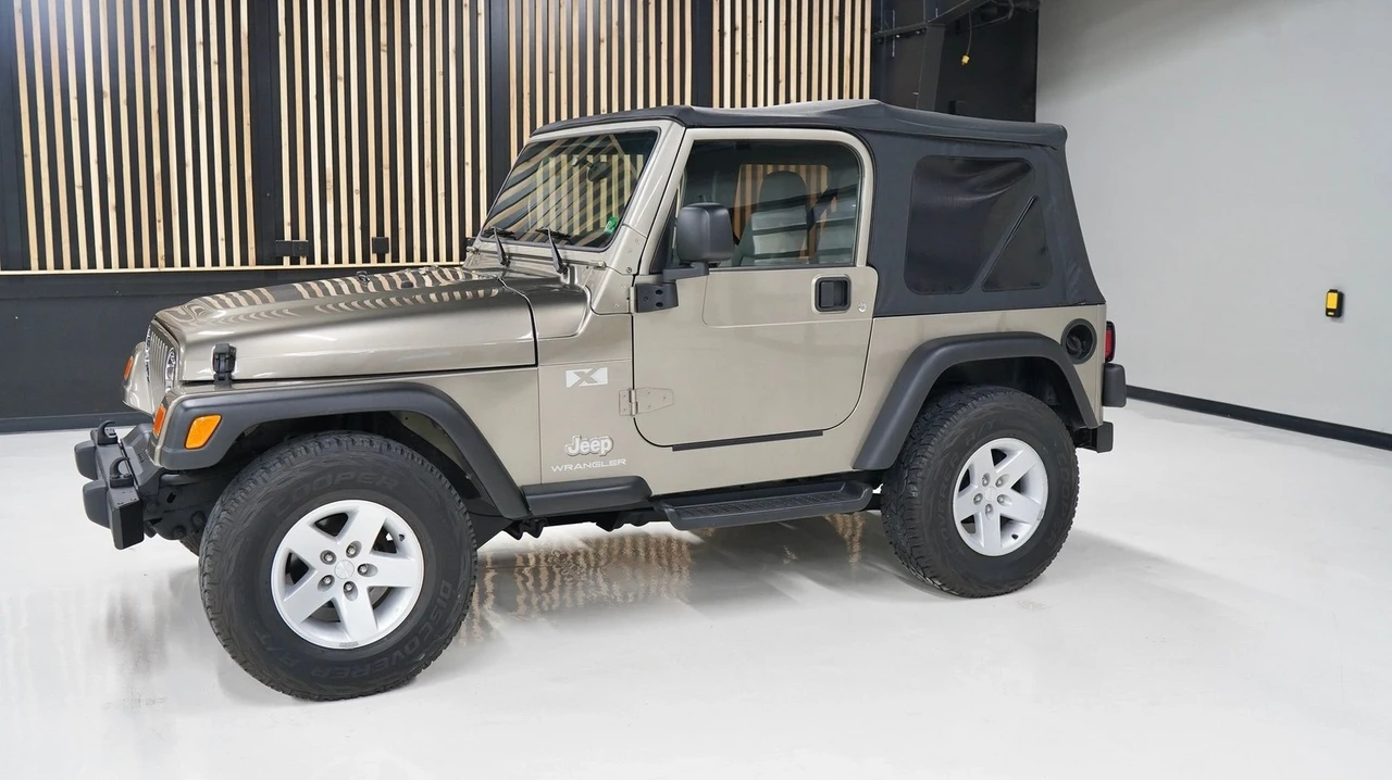 2006 Jeep TJ Wrangler - Image 2 of 21