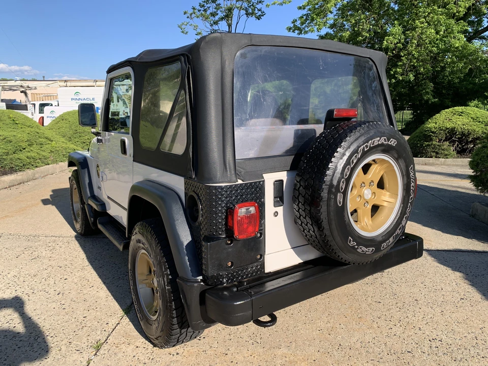 2006 Jeep TJ Wrangler - Image 15 of 31