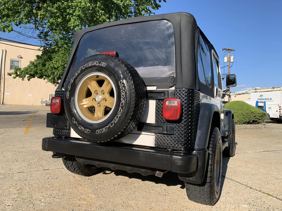2006 Jeep TJ Wrangler - Image 17 of 31