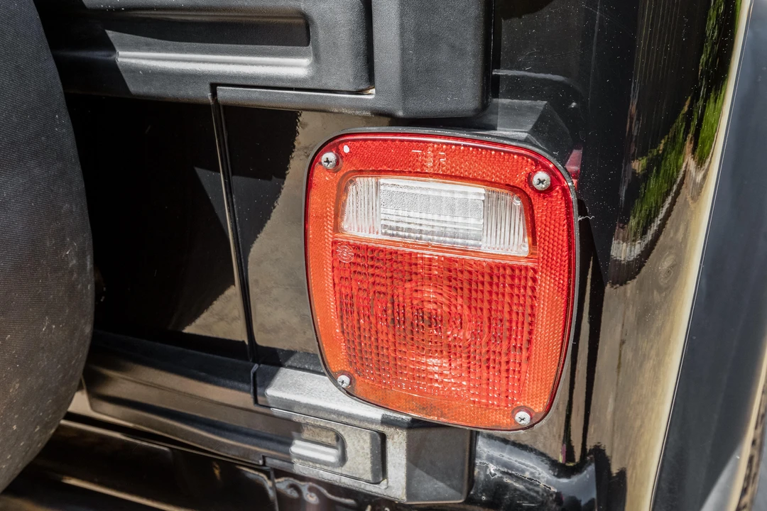 2006 Jeep TJ Wrangler - Image 27 of 31