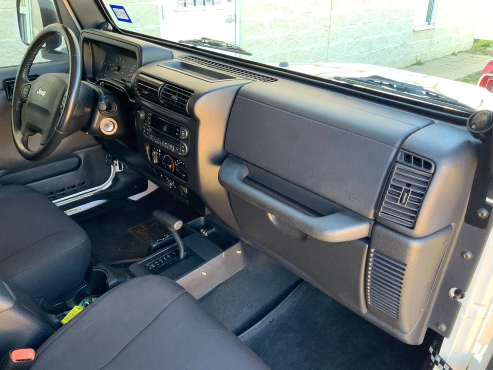2006 Jeep TJ Wrangler - Image 28 of 31