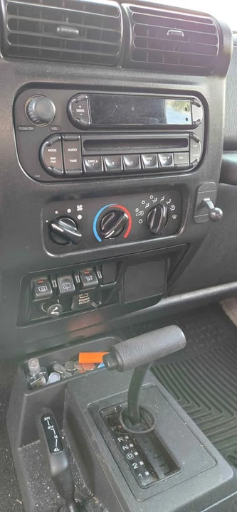 2006 Jeep TJ Wrangler - Image 12 of 13