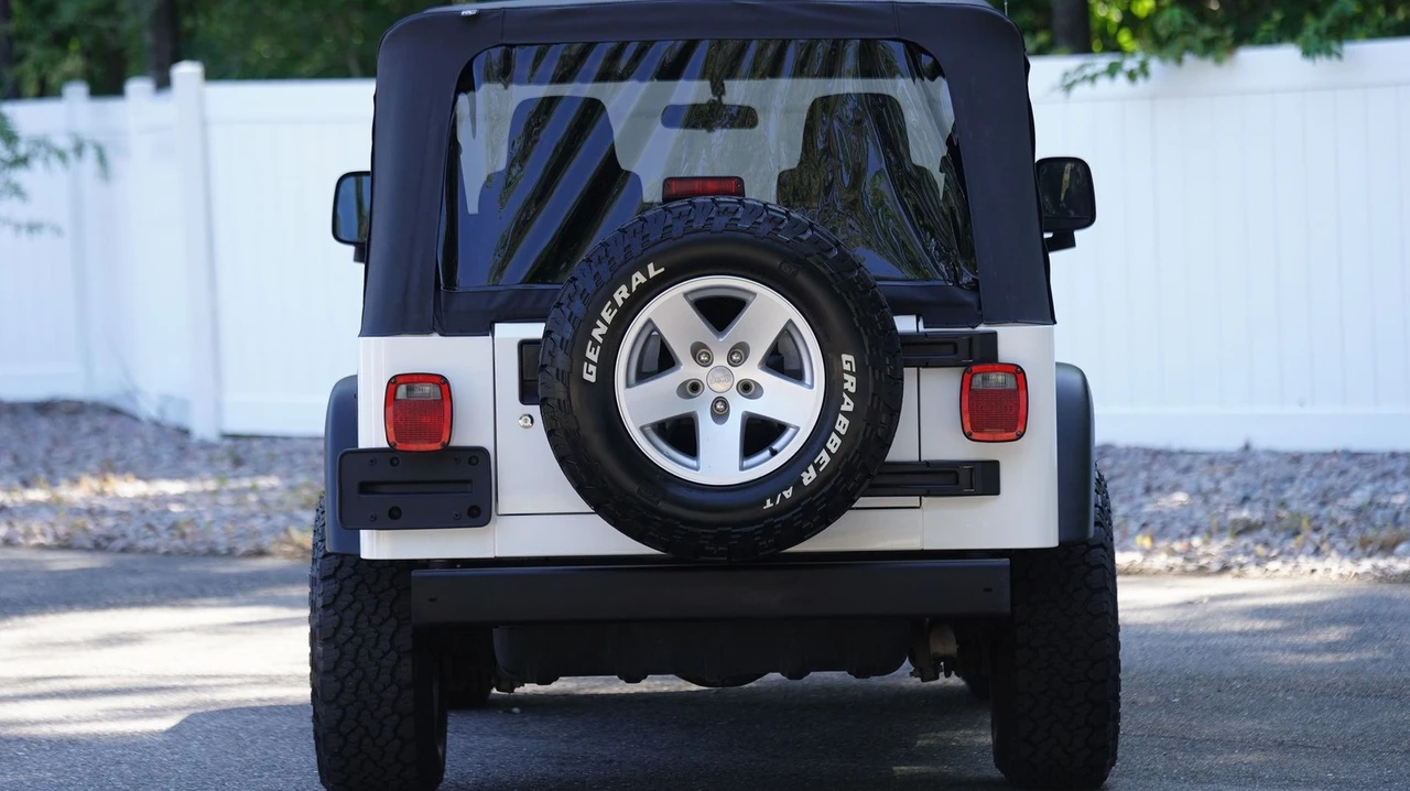 2006 Jeep TJ Wrangler - Image 11 of 24