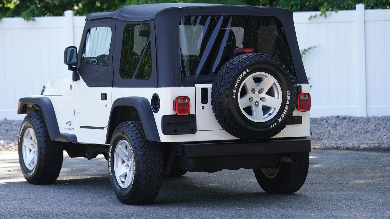 2006 Jeep TJ Wrangler - Image 10 of 24