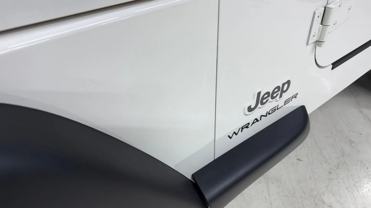 2006 Jeep TJ Wrangler - Image 17 of 24