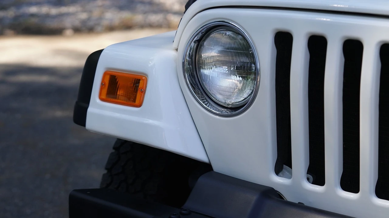 2006 Jeep TJ Wrangler - Image 18 of 24