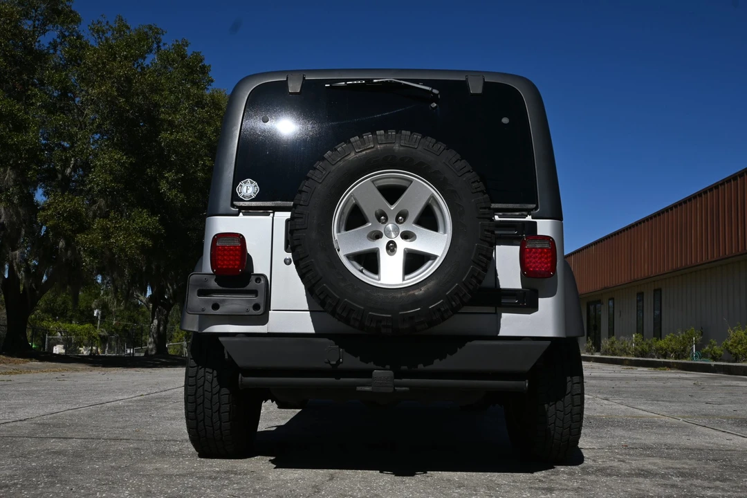 2006 Jeep TJ Wrangler - Image 18 of 31