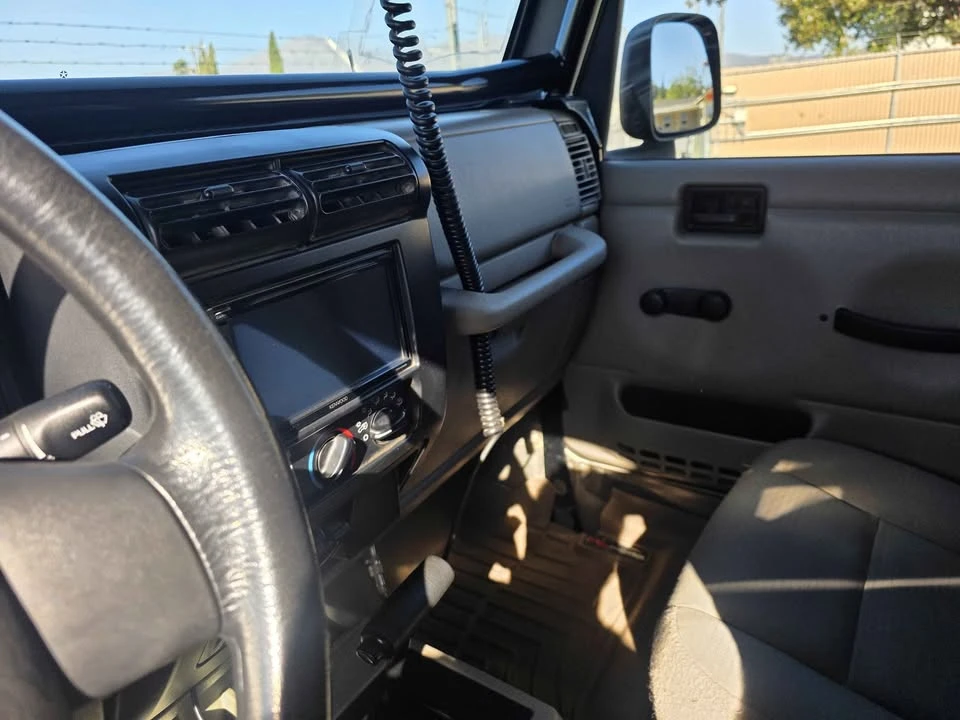 2006 Jeep TJ Wrangler - Image 10 of 12